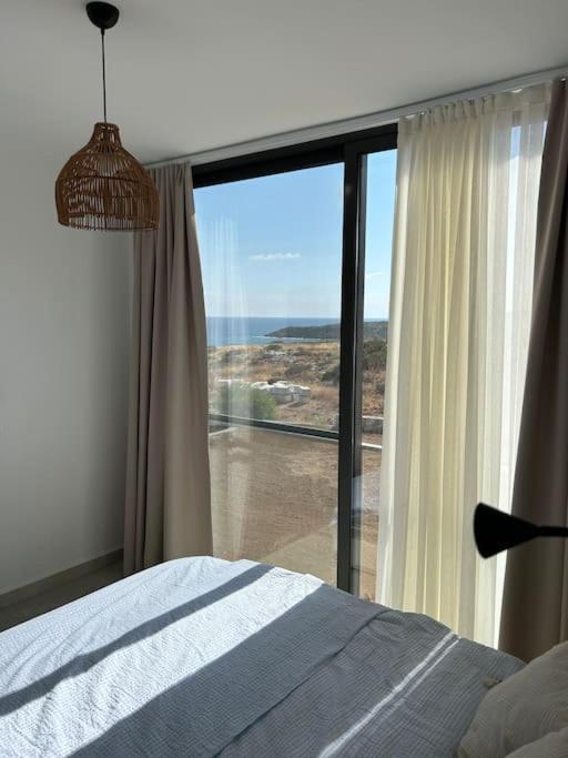Penthouse Med Privat Saltvannsbasseng Pa Esentepe Beach Κερύνεια Εξωτερικό φωτογραφία