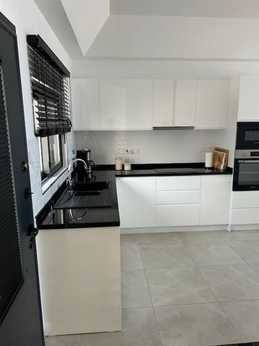Penthouse Med Privat Saltvannsbasseng Pa Esentepe Beach Κερύνεια Εξωτερικό φωτογραφία
