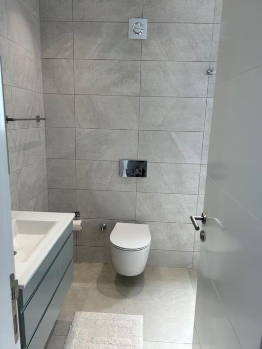 Penthouse Med Privat Saltvannsbasseng Pa Esentepe Beach Κερύνεια Εξωτερικό φωτογραφία