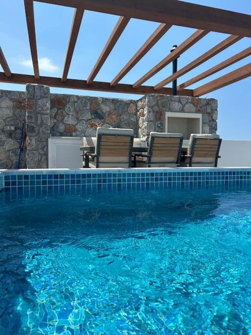 Penthouse Med Privat Saltvannsbasseng Pa Esentepe Beach Κερύνεια Εξωτερικό φωτογραφία
